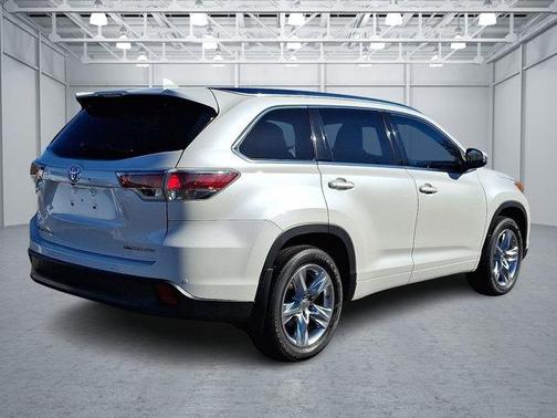 2014 Toyota Highlander Limited Platinum