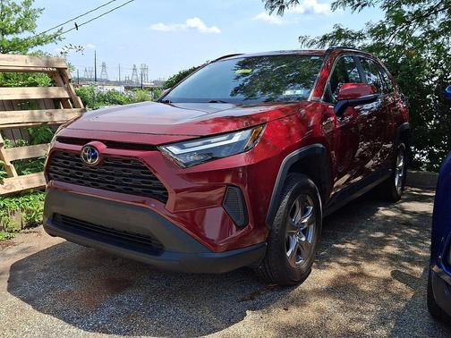 Ruby Flare Pearl 2025 Toyota RAV4 XLE