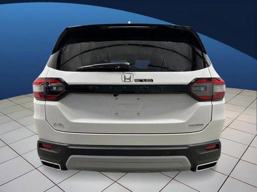 2025 Honda Pilot Touring 8-Passenger