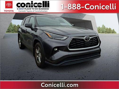 Magnetic Gray Metallic 2022 Toyota Highlander LE