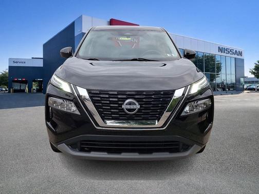 Super Black 2023 Nissan Rogue SV