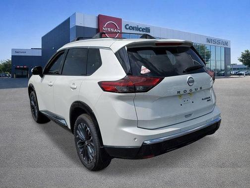 Everest White Pearl Tricoat 2026 Nissan Rogue Platinum