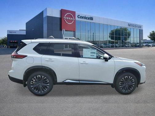 Everest White Pearl Tricoat 2026 Nissan Rogue Platinum