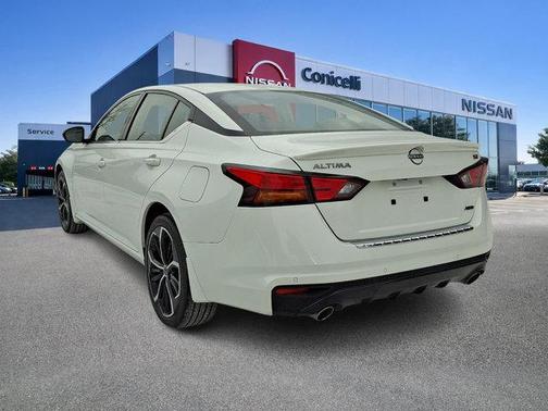 2023 Nissan Altima SR Intelligent AWD