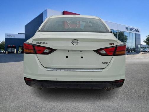 2023 Nissan Altima SR Intelligent AWD