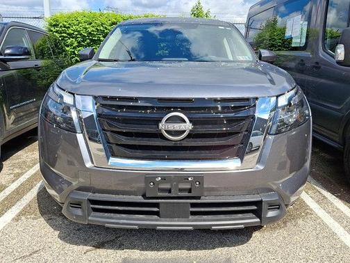 Gun Metallic 2025 Nissan Pathfinder SV 4WD