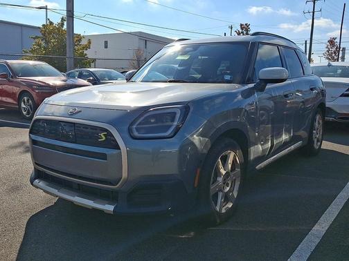 Smokey Green Metallic 2025 MINI Countryman Cooper S ALL4