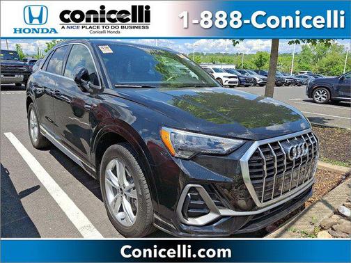 2022 Audi Q3 45 S line Premium