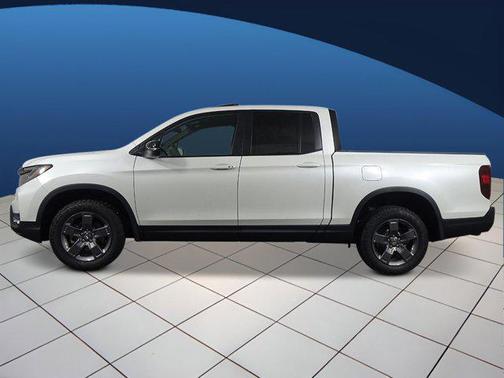 Platinum White Pearl 2026 Honda Ridgeline TrailSport