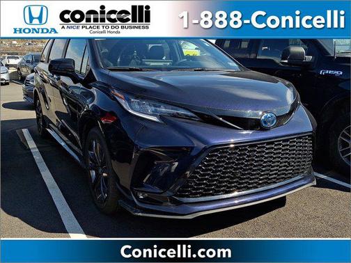 2025 Toyota Sienna XSE 7 Passenger