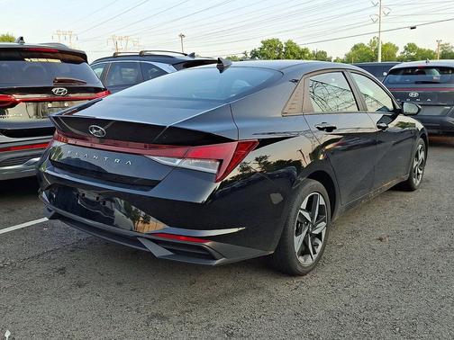 Onyx Black 2023 Hyundai ELANTRA SEL
