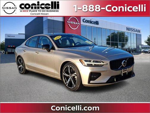 2024 Volvo S60 B5 Plus Dark Theme