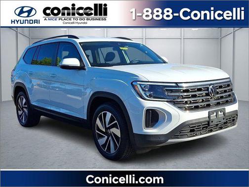 Deep Black Pearl 2025 Volkswagen Atlas 2.0T SE w/Technology 4MOTION
