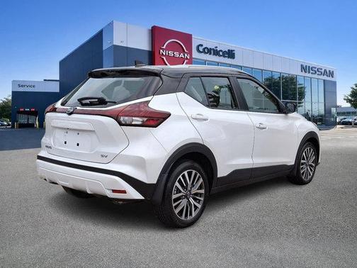 2023 Nissan Kicks SV