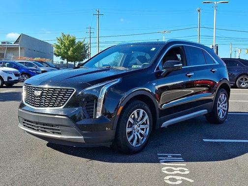 Stellar Black Metallic 2023 Cadillac XT4 Premium Luxury