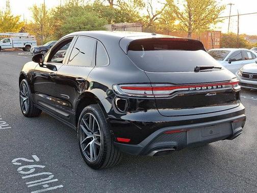 2024 Porsche Macan Base