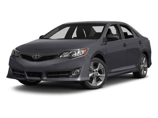Magnetic Gray Metallic 2014 Toyota Camry SE