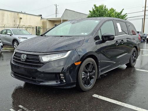 Crystal Black Pearl 2023 Honda Odyssey Sport