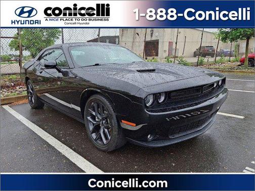 2022 Dodge Challenger SXT