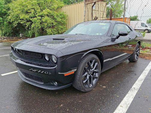 2022 Dodge Challenger SXT