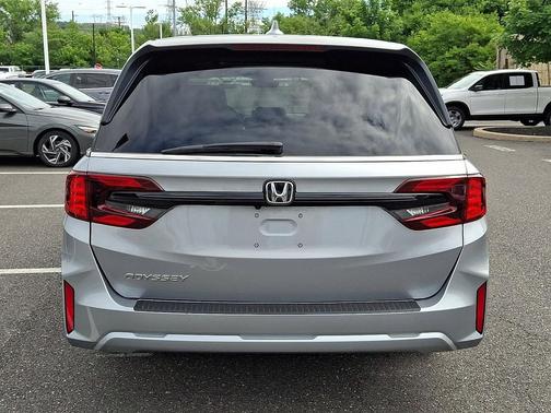Solar Silver Metallic 2026 Honda Odyssey EX-L
