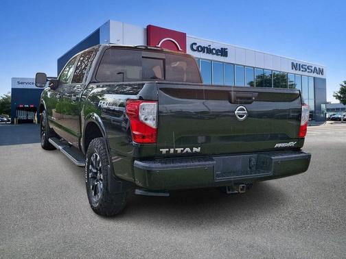 Midnight Pine Metallic 2019 Nissan Titan PRO-4X