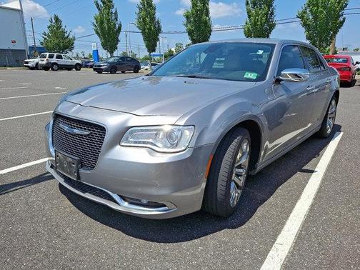 2018 Chrysler 300 Limited