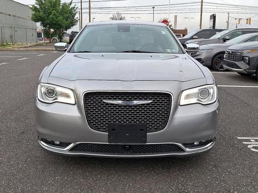 2018 Chrysler 300 Limited