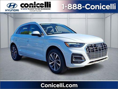 Glacier White Metallic 2021 Audi Q5 45 Premium