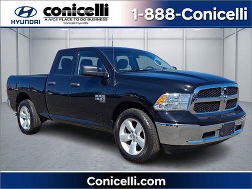Diamond Black Crystal Pearlcoat 2024 RAM 1500 Classic SLT