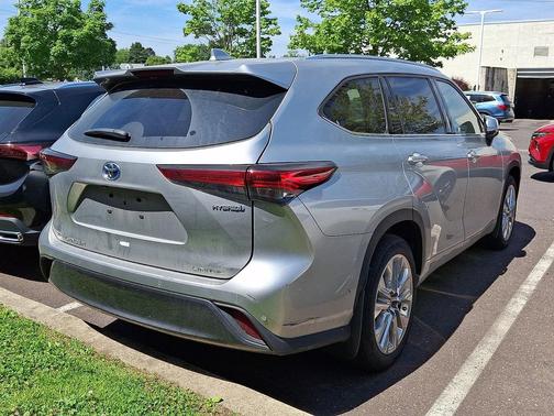 Midnight Black Me 2016 Toyota Highlander Limited