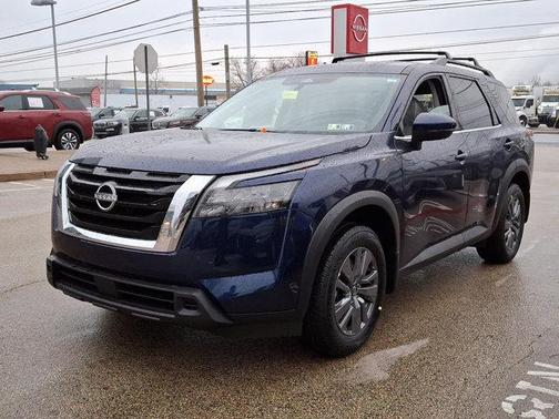 2025 Nissan Pathfinder SV 4WD