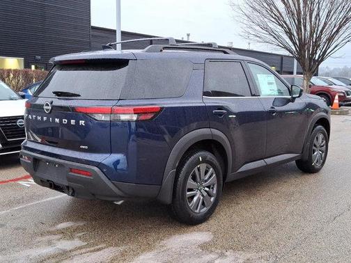 2025 Nissan Pathfinder SV 4WD