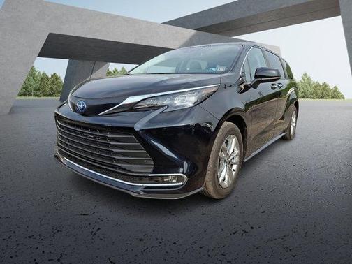 2024 Toyota Sienna XLE 7 Passenger