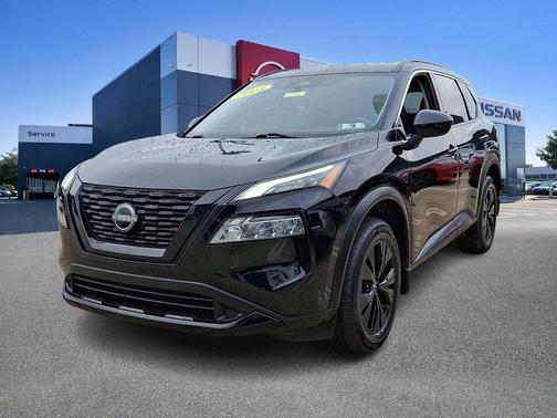 Super Black 2023 Nissan Rogue SV