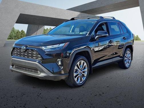 2022 Toyota RAV4 XLE Premium