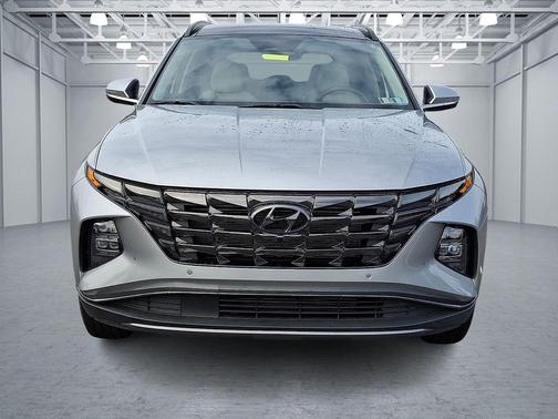 Shimmering Silver 2024 Hyundai TUCSON Limited