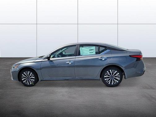 Gun Metallic 2026 Nissan Altima SV FWD