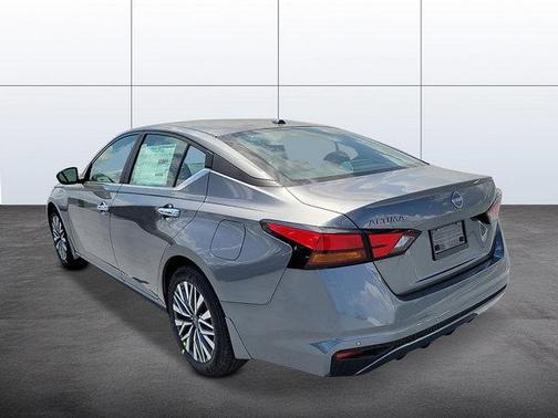 Gun Metallic 2026 Nissan Altima SV FWD