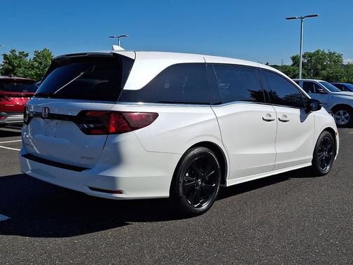 Platinum White Pearl 2024 Honda Odyssey Sport