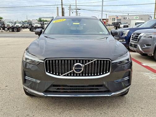 2022 Volvo XC60 B5 Inscription