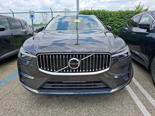 2022 Volvo XC60 B5 Inscription