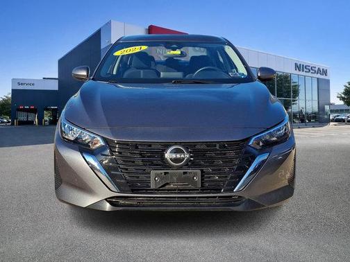 Gun Metallic 2024 Nissan Sentra SV