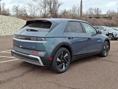 2025 Hyundai IONIQ 5 SE