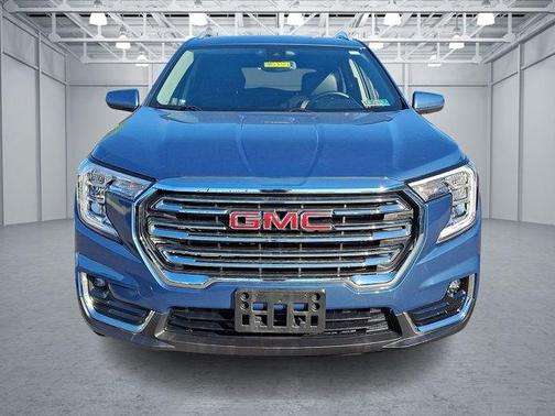 Downpour Metallic 2024 GMC Terrain SLT