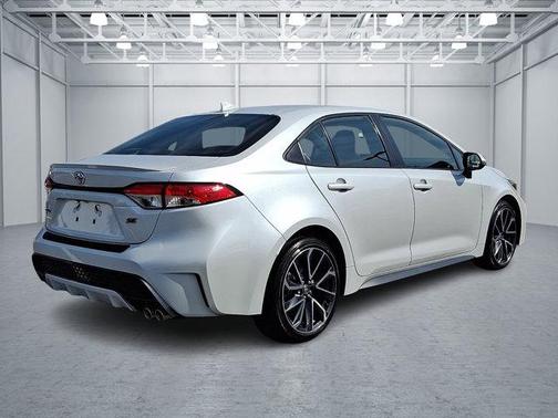 Wind Chill Pearl 2022 Toyota Corolla SE