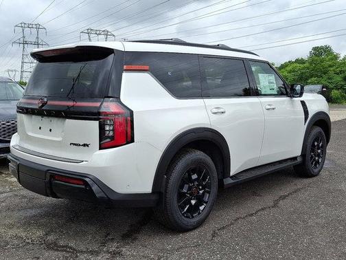 2025 Nissan Armada PRO-4X 4WD