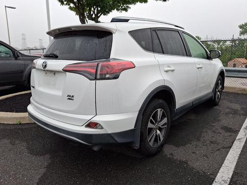 Super White 2016 Toyota RAV4 XLE