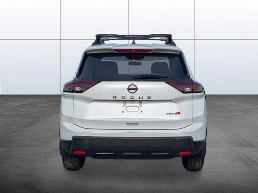 Everest White Pearl Tricoat 2026 Nissan Rogue Rock Creek