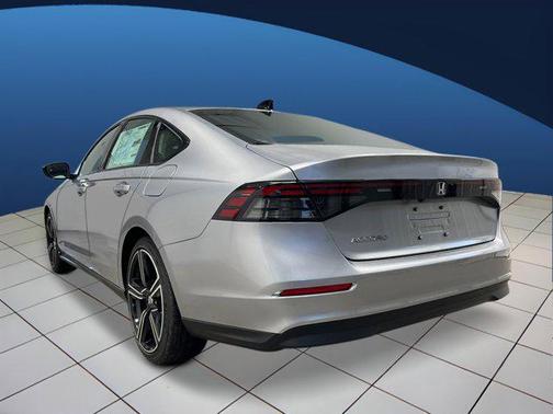 Solar Silver Metallic 2026 Honda Accord SE